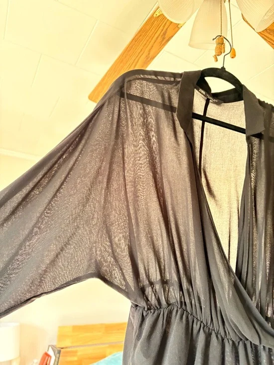 Zara Black and Cream Textured Collar Blouse - Picture 2 of 4